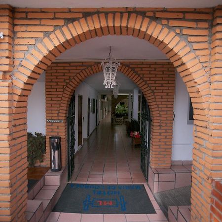 Hotel Maria De Lourdes Tuxtepec エクステリア 写真