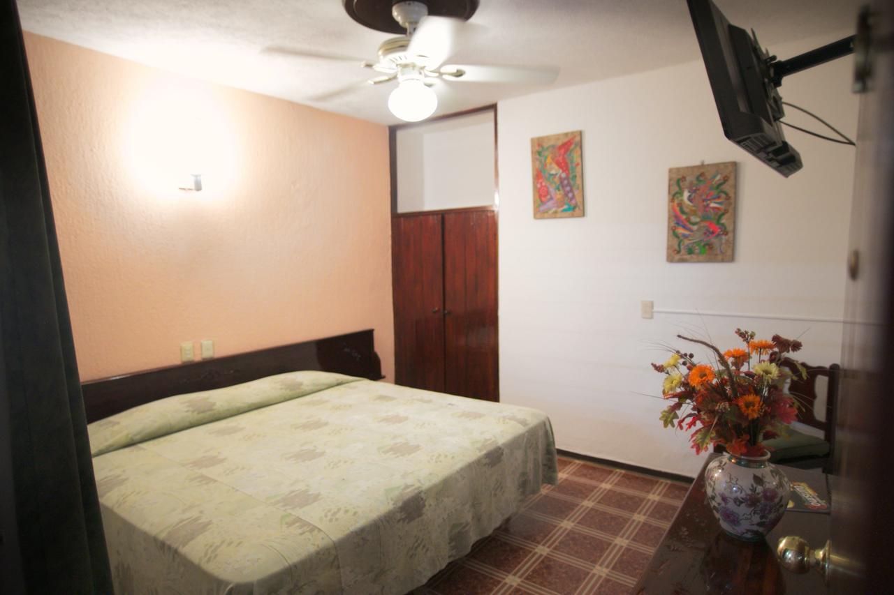 Hotel Maria De Lourdes Tuxtepec エクステリア 写真
