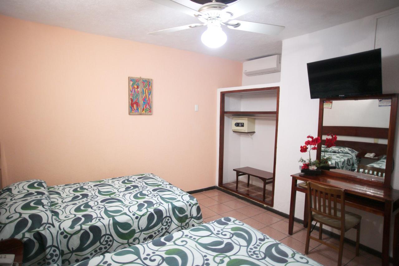 Hotel Maria De Lourdes Tuxtepec エクステリア 写真