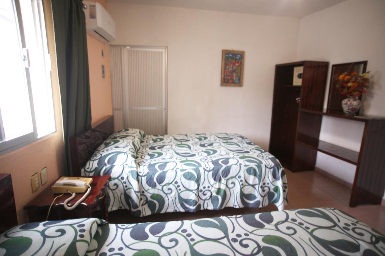 Hotel Maria De Lourdes Tuxtepec エクステリア 写真