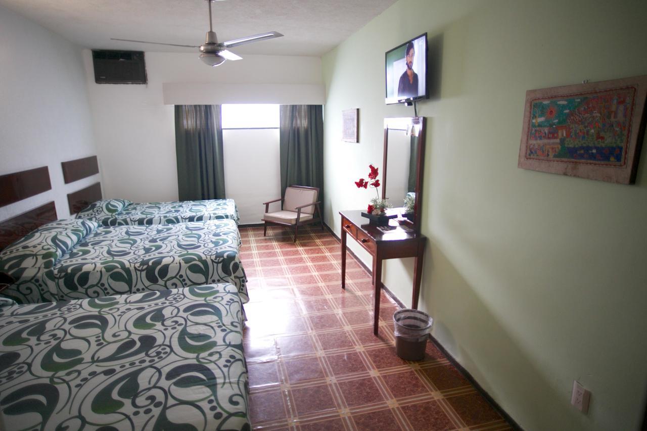 Hotel Maria De Lourdes Tuxtepec エクステリア 写真