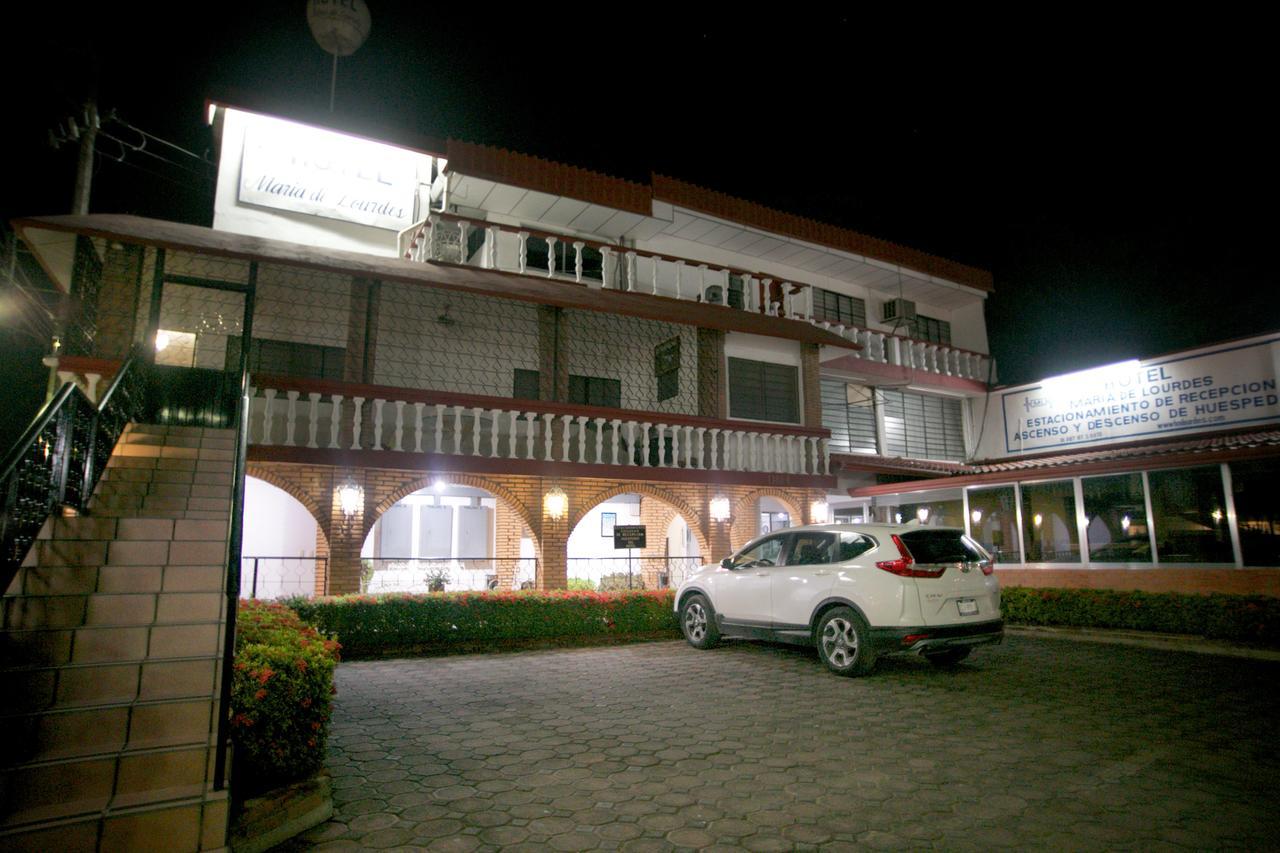 Hotel Maria De Lourdes Tuxtepec エクステリア 写真